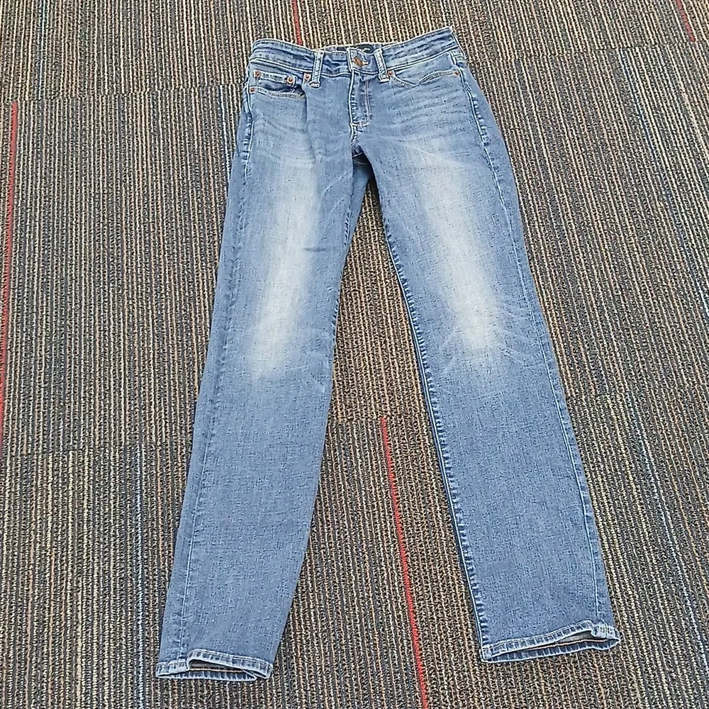 Lucky Brand Sweet Straight Jeans Size 4 - Picture 2 of 8